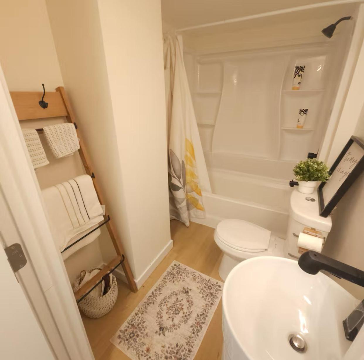 Cozy Basement Suite Winnipeg Walk To Transit Luaran gambar